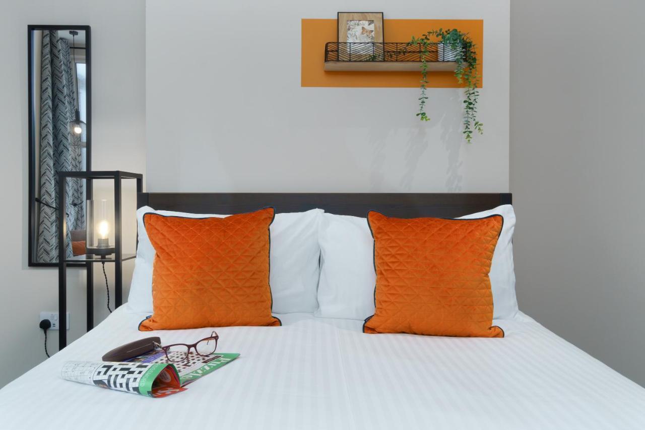 Apartment Three - Free Private Car Park - Sleeps 6 - 3 Shower Rooms - By Ocean City Retreats Plymouth Exterior foto