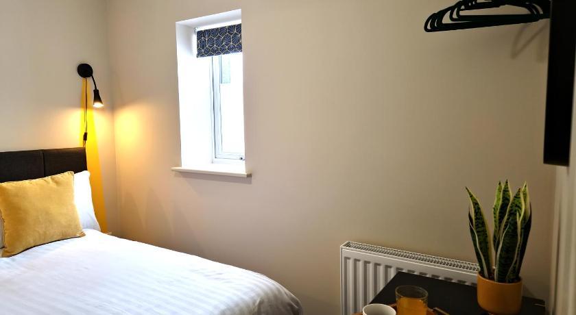 Apartment Three - Free Private Car Park - Sleeps 6 - 3 Shower Rooms - By Ocean City Retreats Plymouth Exterior foto
